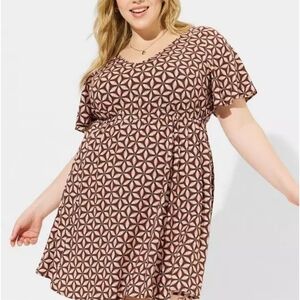 Chic Brown and Cream Geometric Maxi Dress